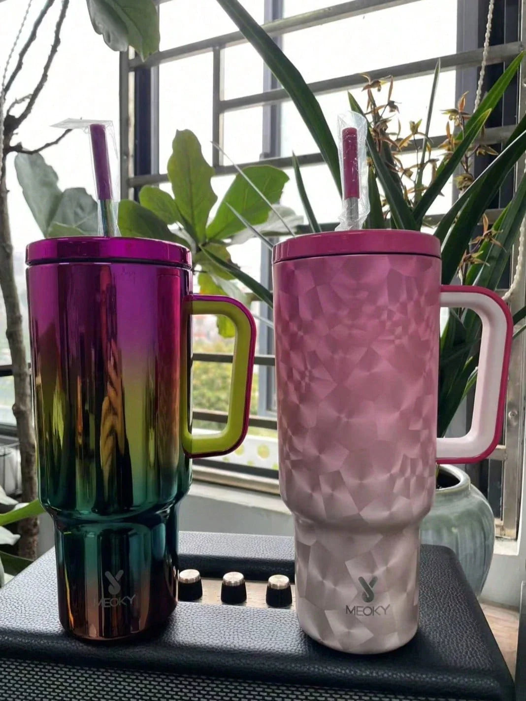 Meoky 40oz Stainless Steel Bottle