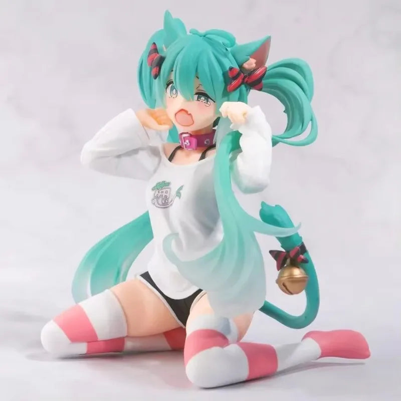 Hatsune Miku Neko T-Shirt Figure