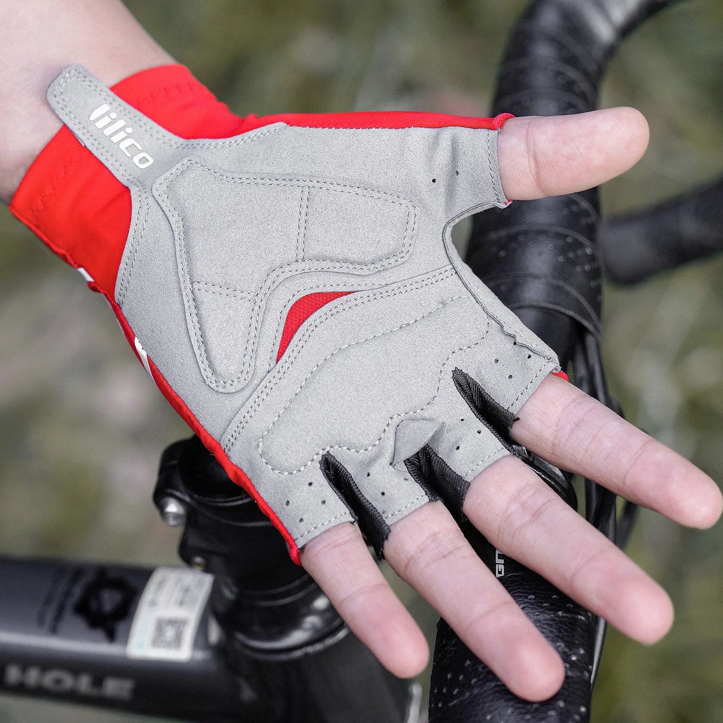 Breaking Wind Cycling Gloves