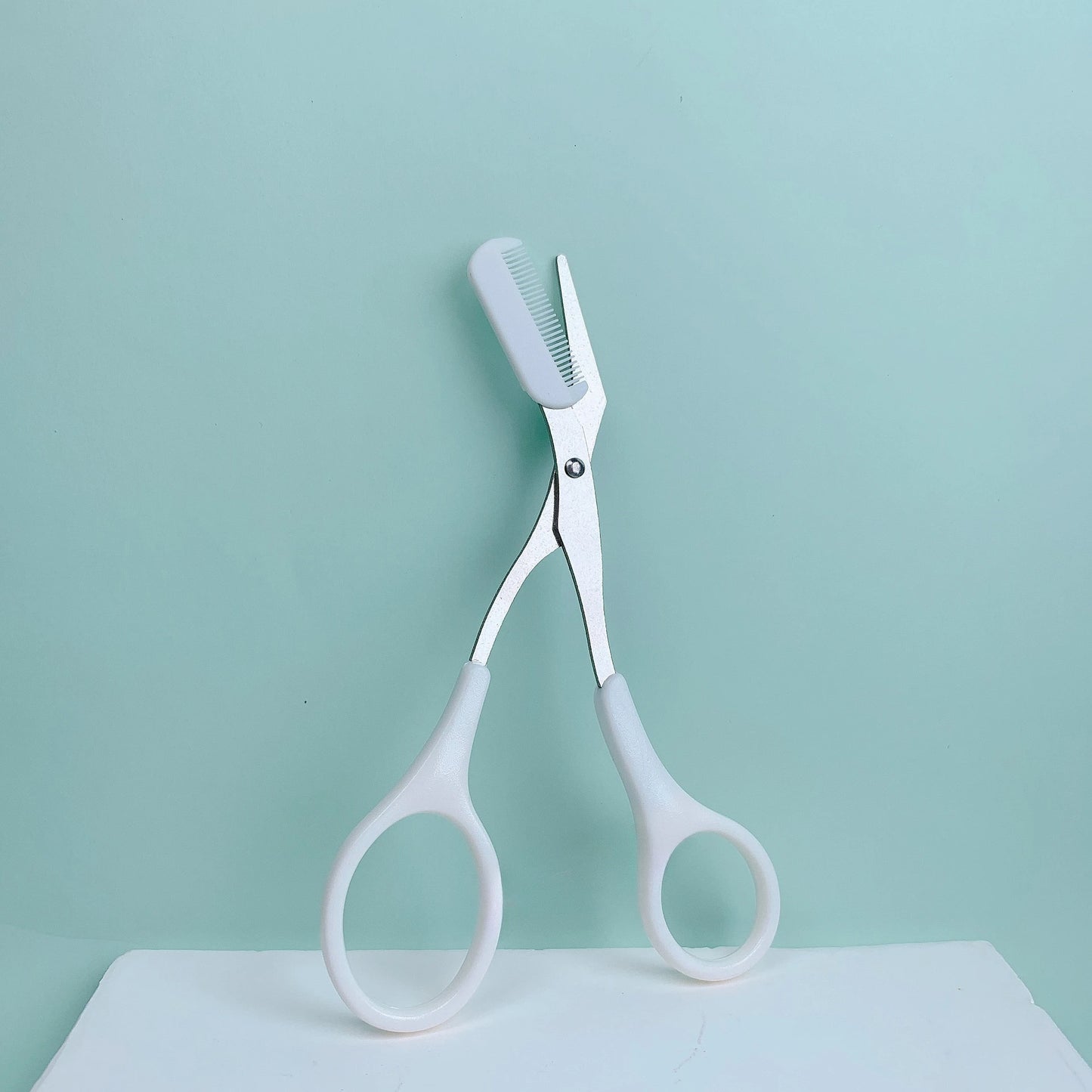 Pink Eyebrow Trimming Scissors Comb